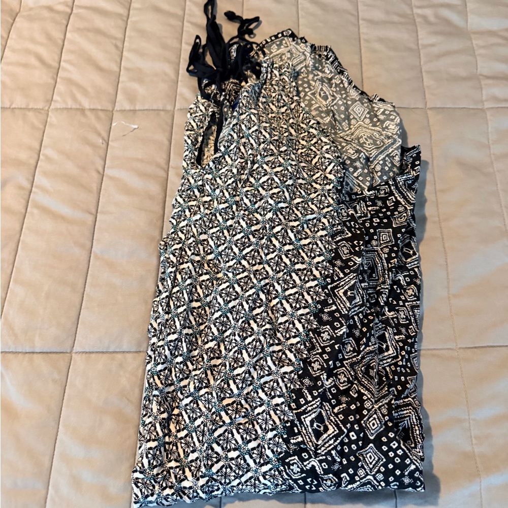 Black and White Patterned Women's Swim Cover-Up